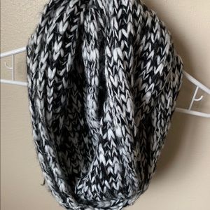 Knit Scarf